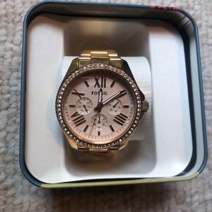 Fossil rose gold watch